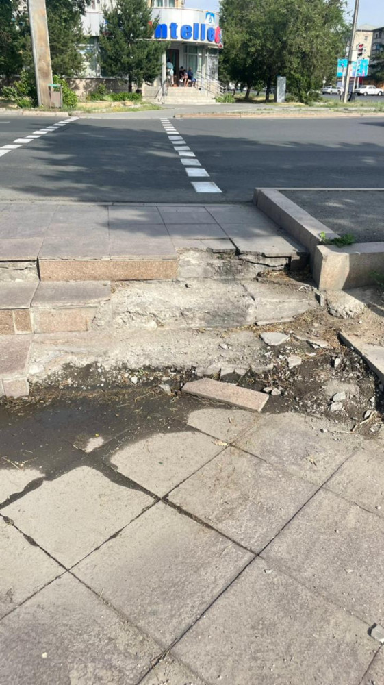 Әйелін айырбас секс фильмі орысша аудармасымен Порно бейнелерді тікелей веб-сайттан қараңыз